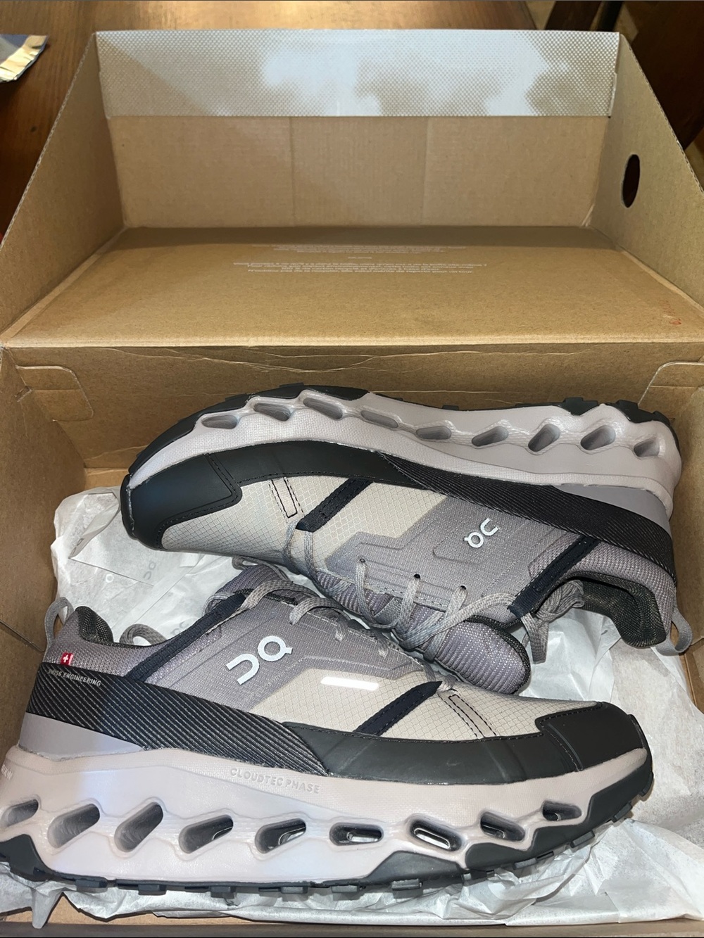 Cloud Horizon sneakers/ hiking - Picture 2 of 11